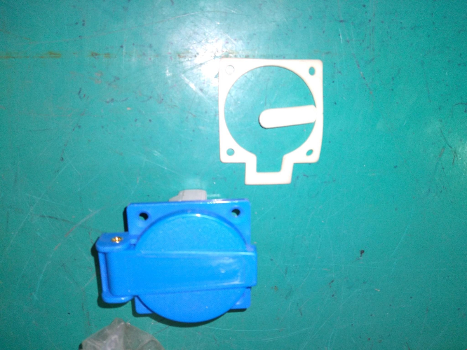 GE WIND ENERGY 1811013 SOCKET,MTG,3P,230V,16A,P miscellaneous electrical compone