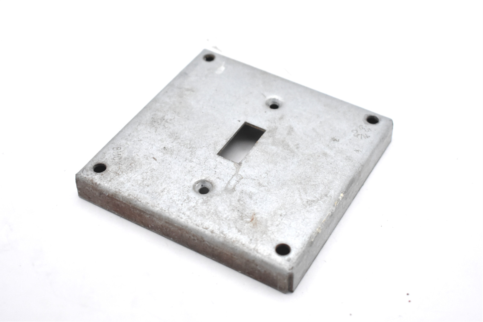 RACO 870RAC 6.5 CU. IN. SQUARE EXPOSED WORK COVER, 1 TOGGLE SWITCH
