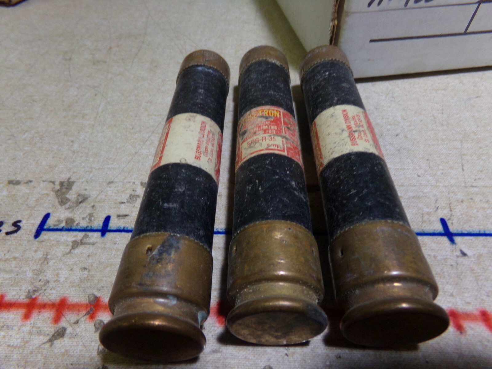 NEW Fusetron FRS-R-35 35A 600V Fuses, Lot of 3 *FREE SHIPPING*