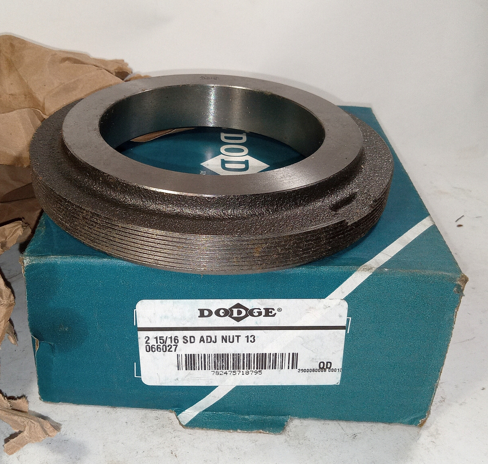 1 NEW DODGE 066027 2 15/16 SD ADJ NUT 13 BEARING ADAPTOR NUT NIB **MAKE OFFER**