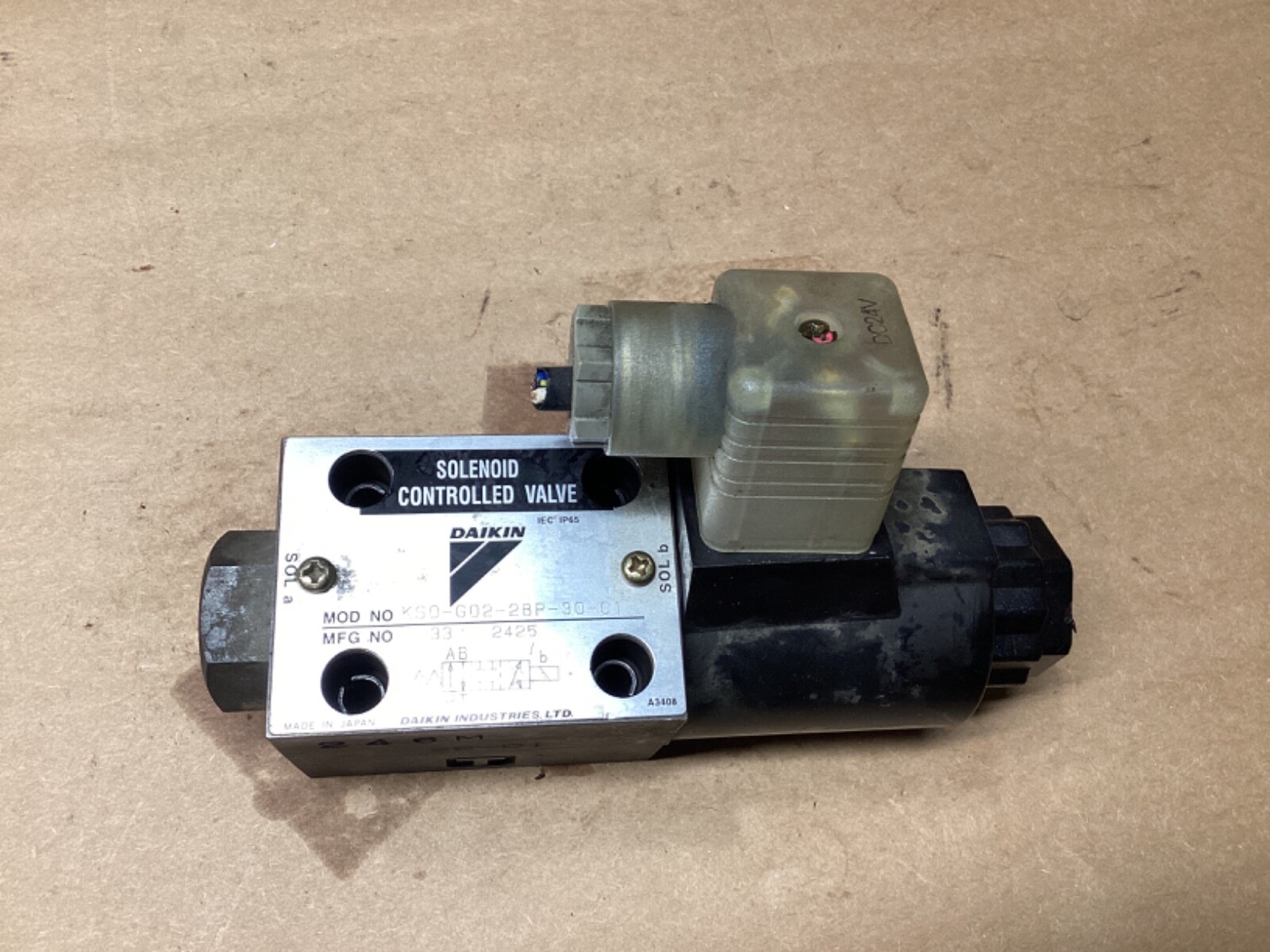 DAIKIN SOLENOID VALVE KS0-G02-2BP-30-C1 33 2425 #120G64PR7