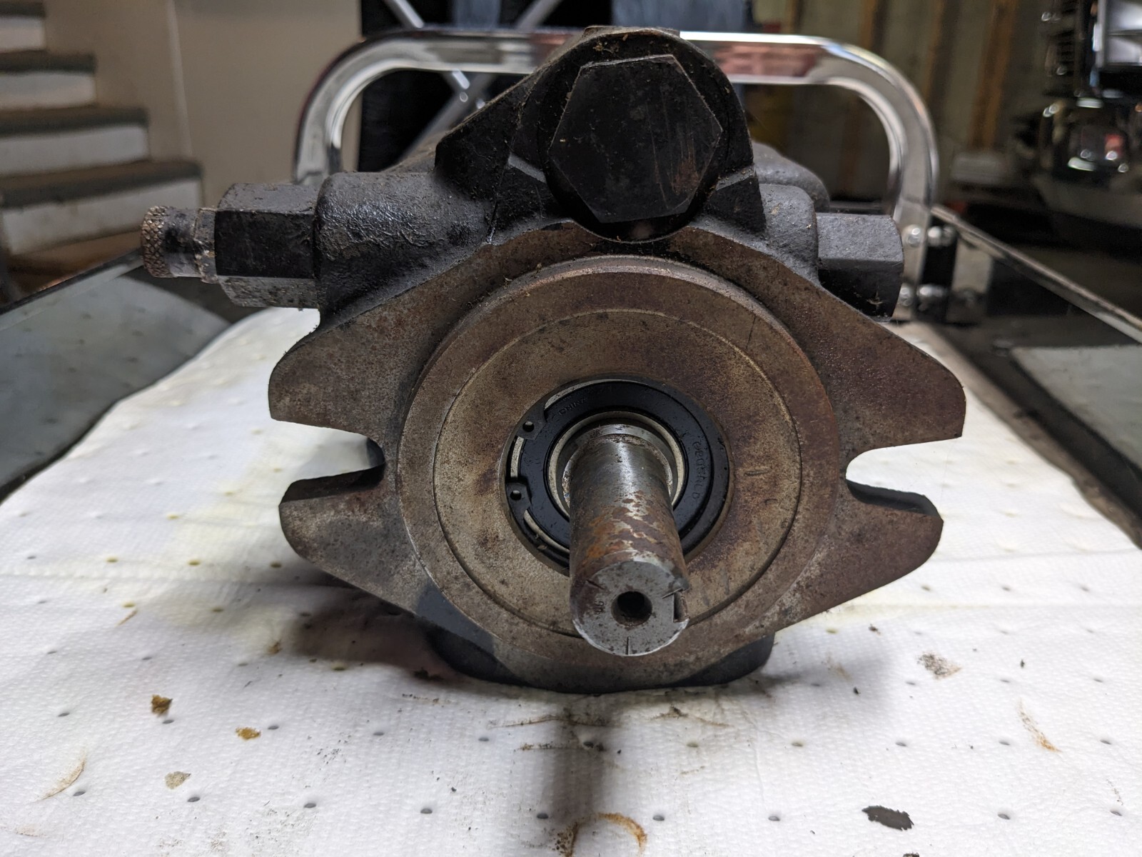 PARKER Piston Pump PAVC33R42W26 3000 PSI, CW Rotation