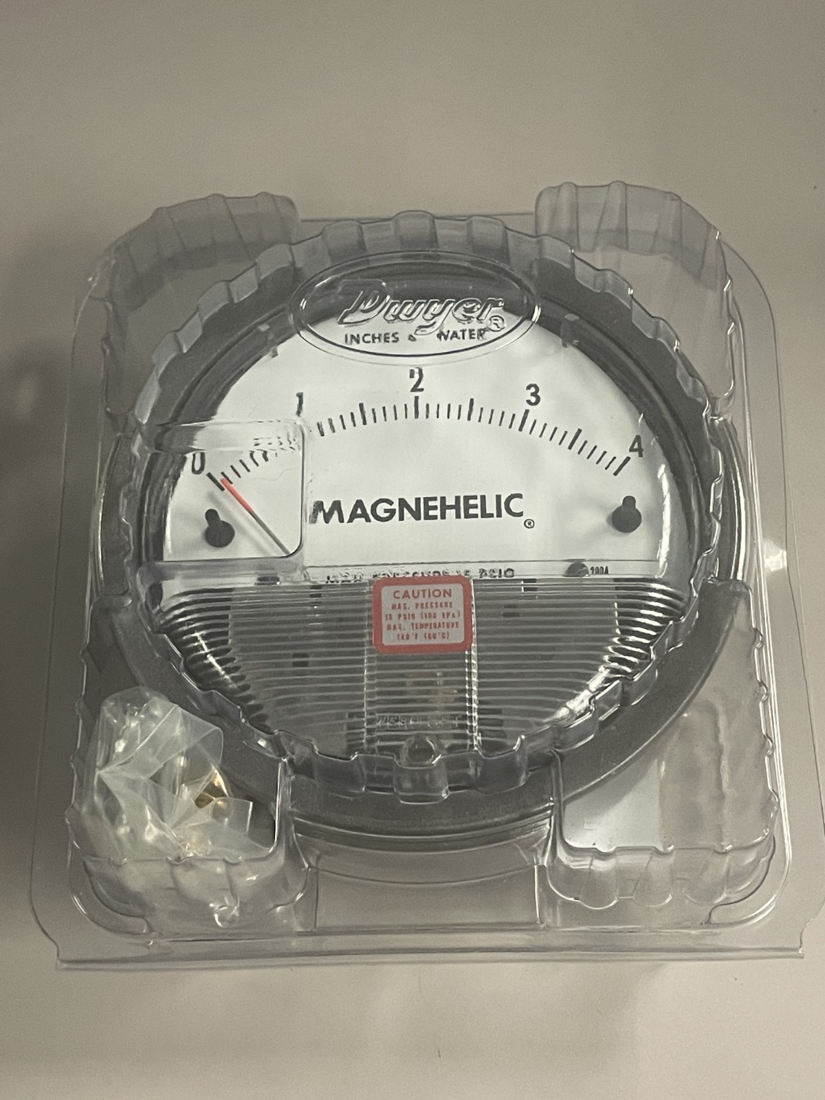 Dwyer – Magnehelic Gauge W12ZMB – New in Open Packaging