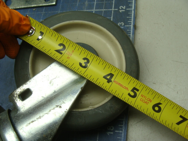 SET OF 4 JARVIS 5″ X 1-1/4″ CASTERS (2) STATIONARY & (2) SWIVEL LOT OF 2 (8 CA)