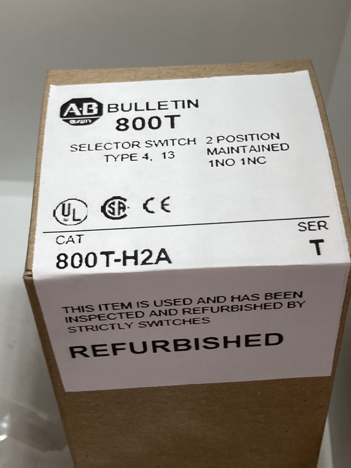 ALLEN BRADLEY 800T-H2A SELECTOR SWITCH 2 POSITION MAIN 1NO/1NC SERIES T