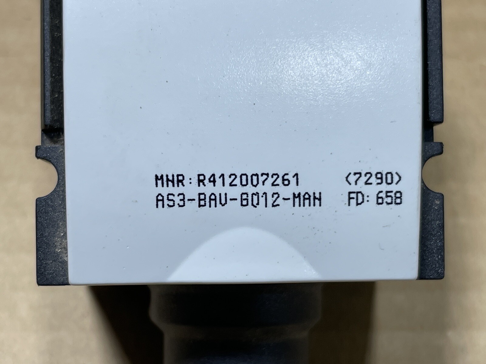 AVENTICS AS3-BAV-G012-MAN 3/2-Shut-off valve