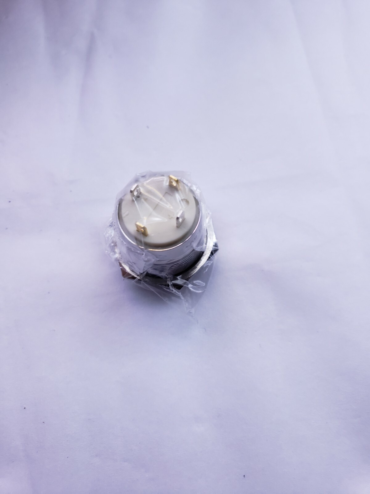 PV6H240SS-3G1 E-SWITCH QTY: 25 UNITS Push Button Switch. Free Shipping