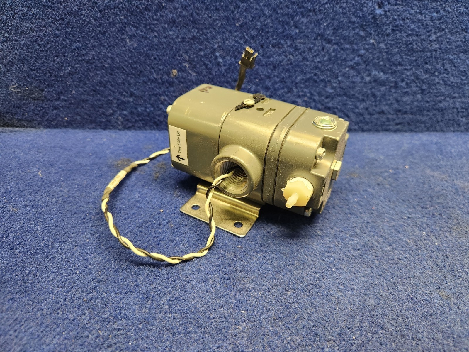 CONTROLAIR TYPE 500X E/P Electropneumatic Transducer 0-10V