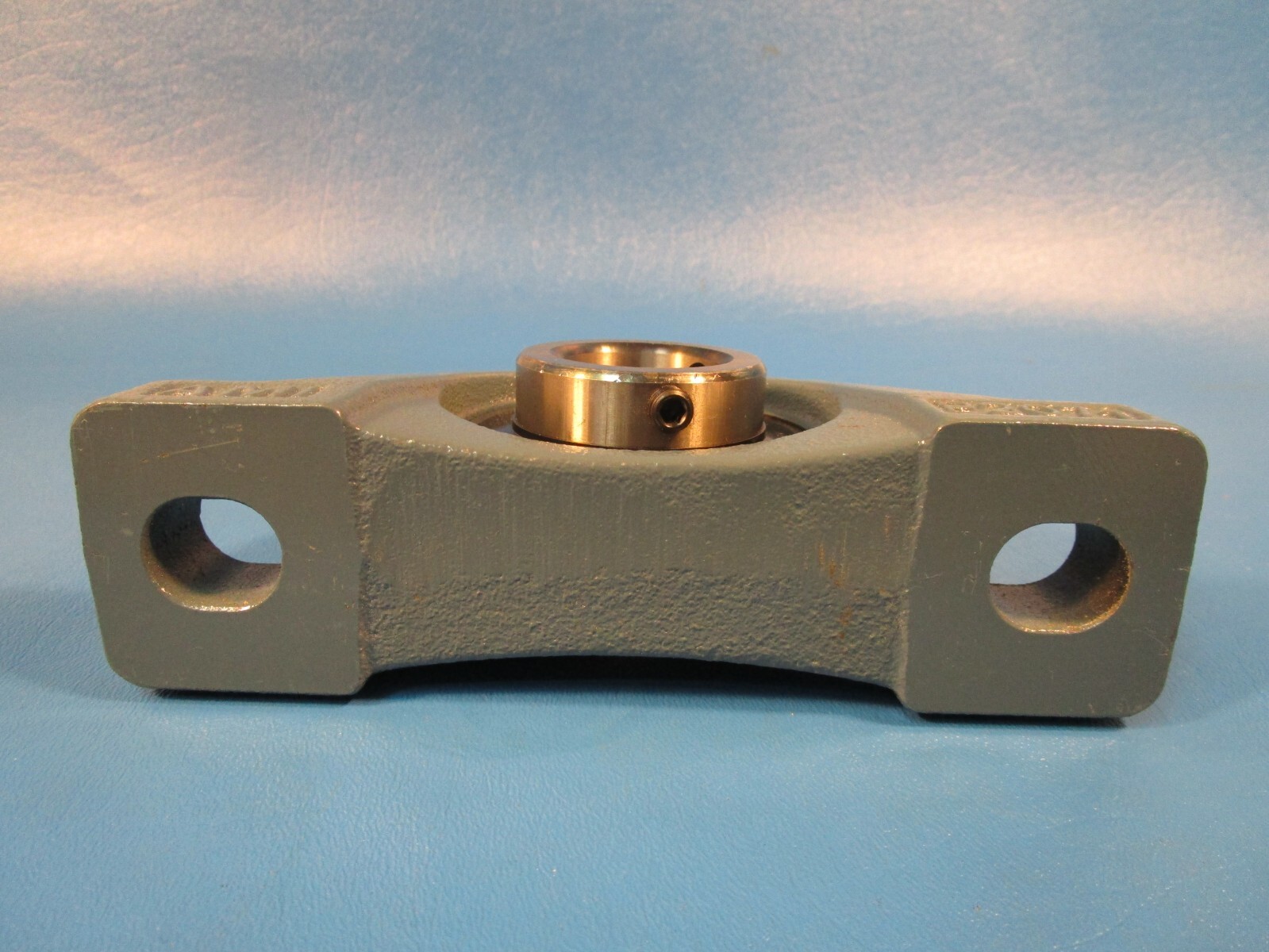 AMI UCP207-23 Pillow Block Ball Bearing Unit – Two Bolt Base, 1-7/16 in Bore