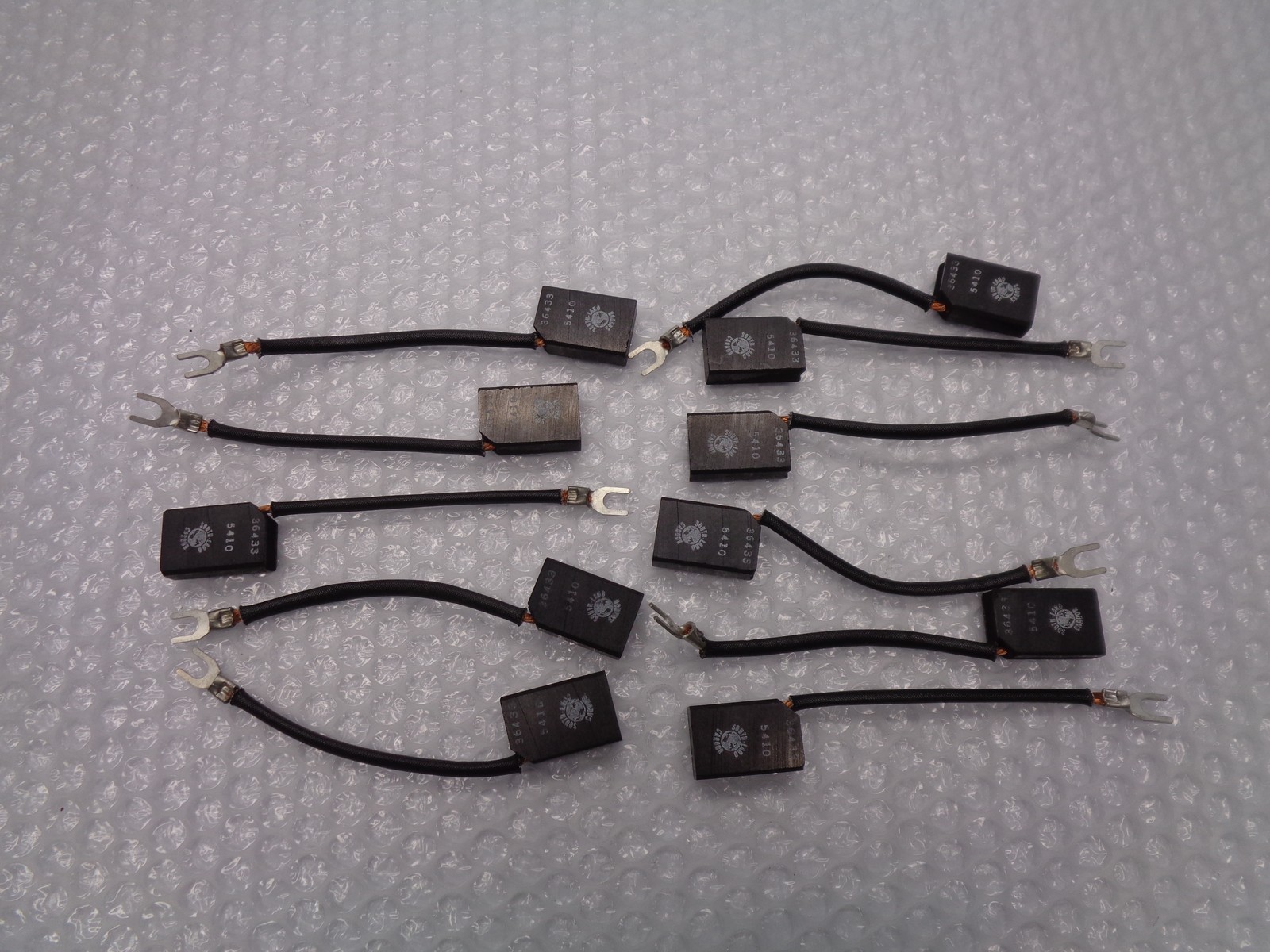 SOUTH LAND CARBON 36435 5410 CARBON BRUSH LOT OF 11 NSNP
