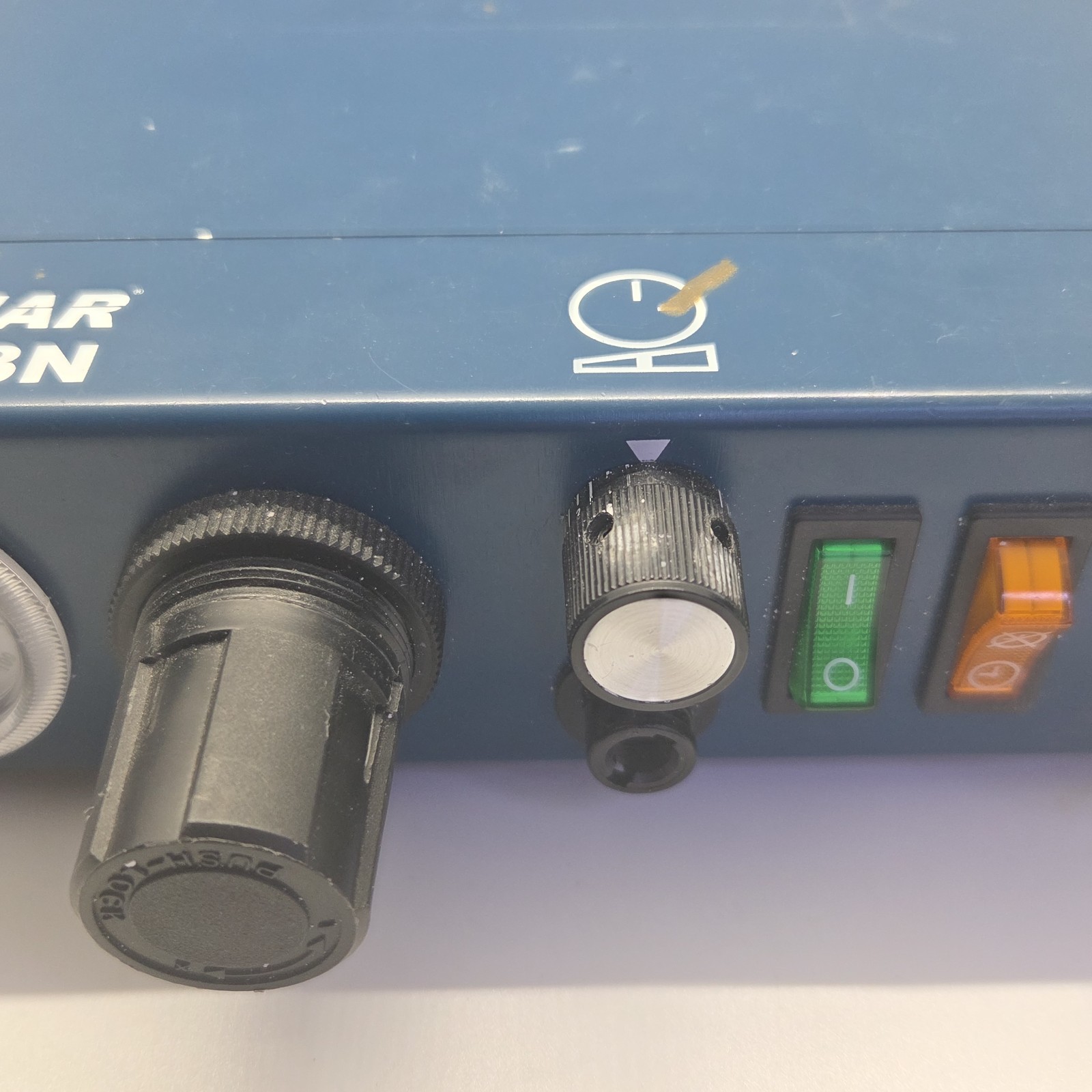 Fisnar JB1113N Pneumatic Liquid Dispenser Controller 0-100 psi