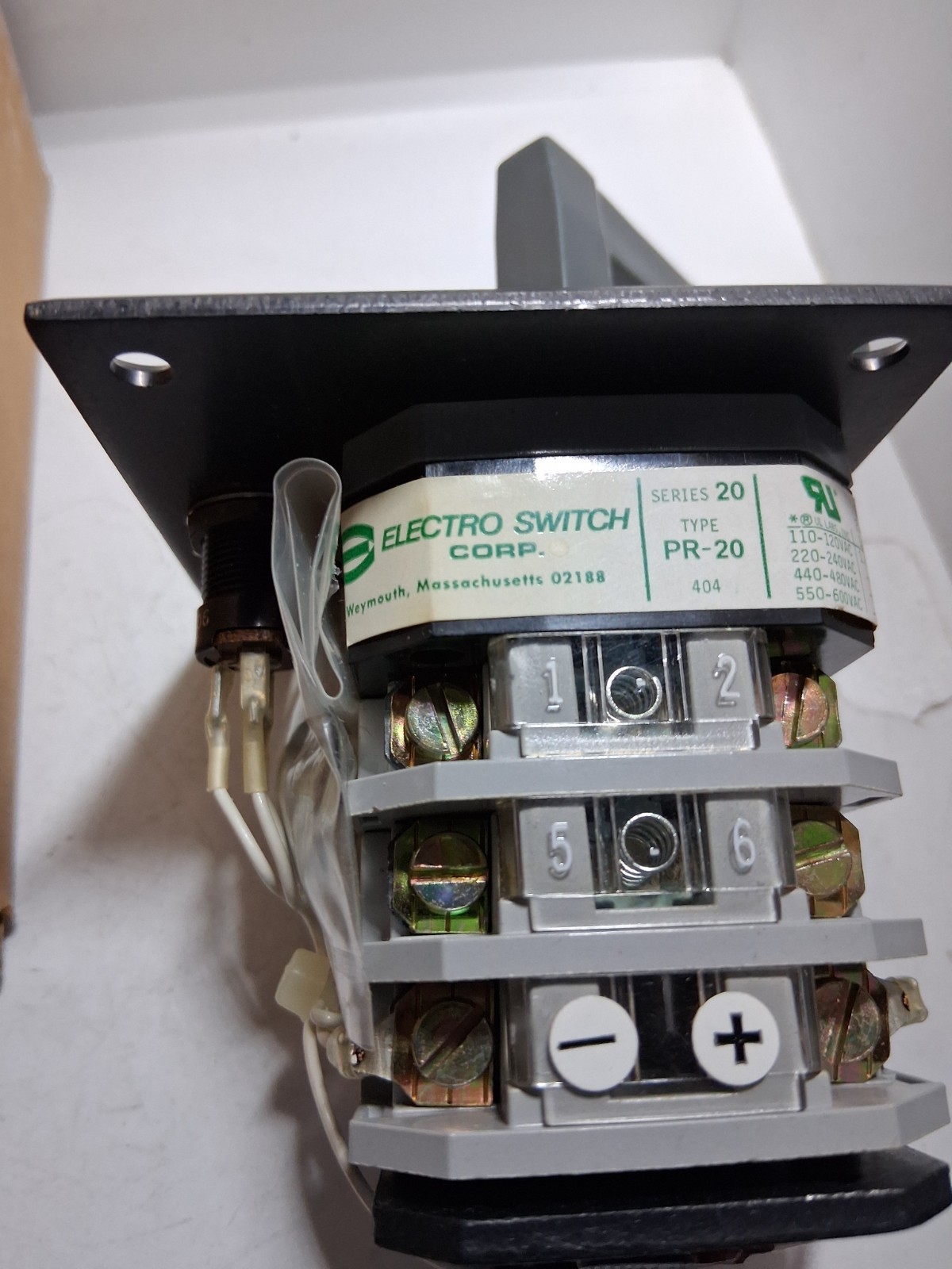 ELECTRO SWITCH 20PZD-125204-002 ROTARY CAM SWITCH 2 POSITION 20A 600VAC NIB