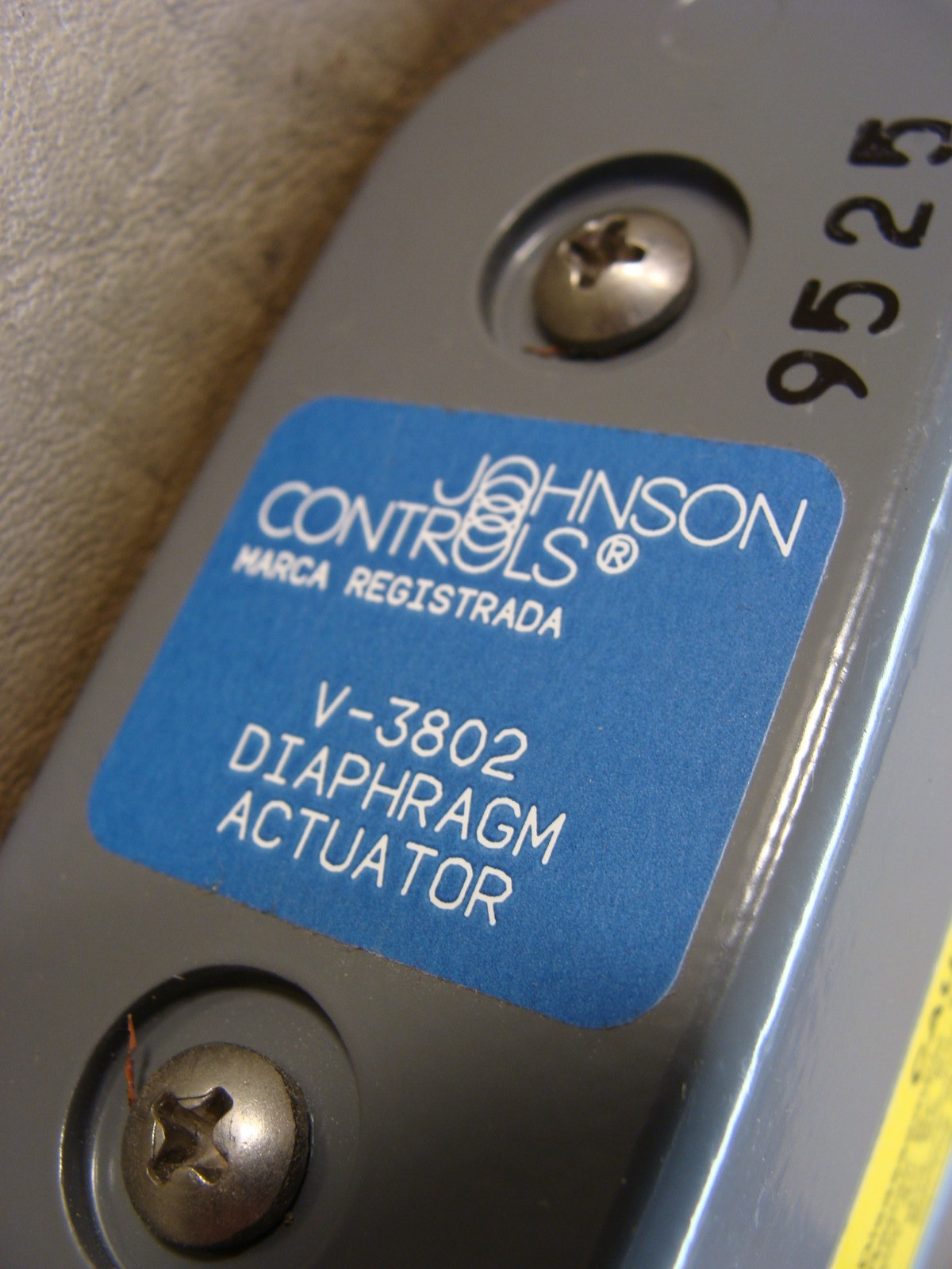 NEW Johnson Controls V-3802-1 V-3802 oval diaphragm actuator