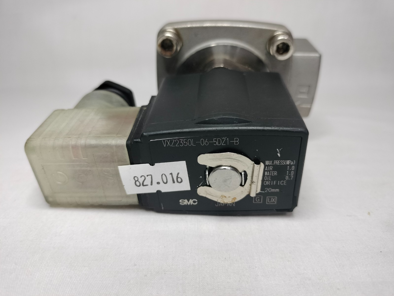 SMC VXZ2350L-06-5DZ1-B VXZ2350L065DZ1B Solenoid Valve Made in Japan