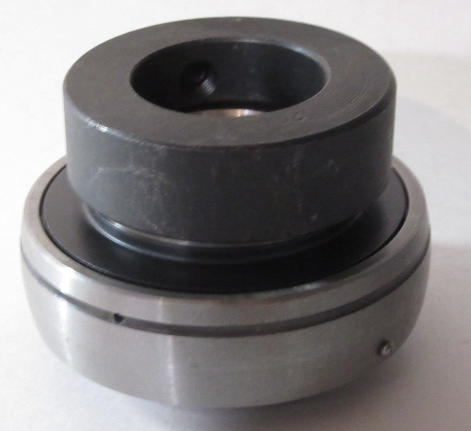 SMA NA207-20 Eccentric Collar, Ball Bearing Insert 1-1/4″ Bore W/ Pillow Block