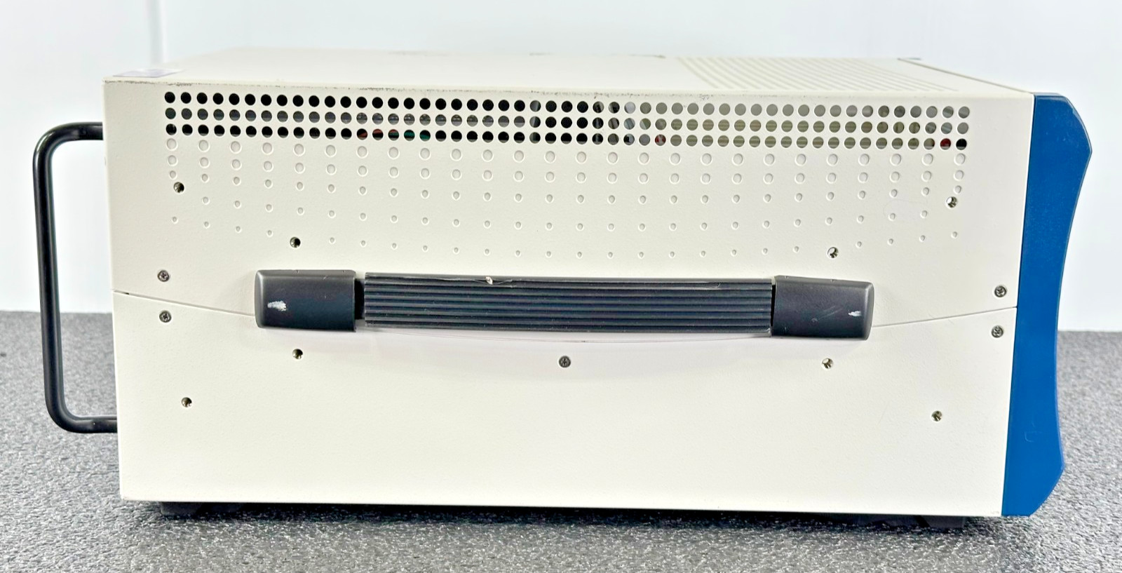 National Instruments NI PXI-1042 8-Slot Universal AC PXI Chassis
