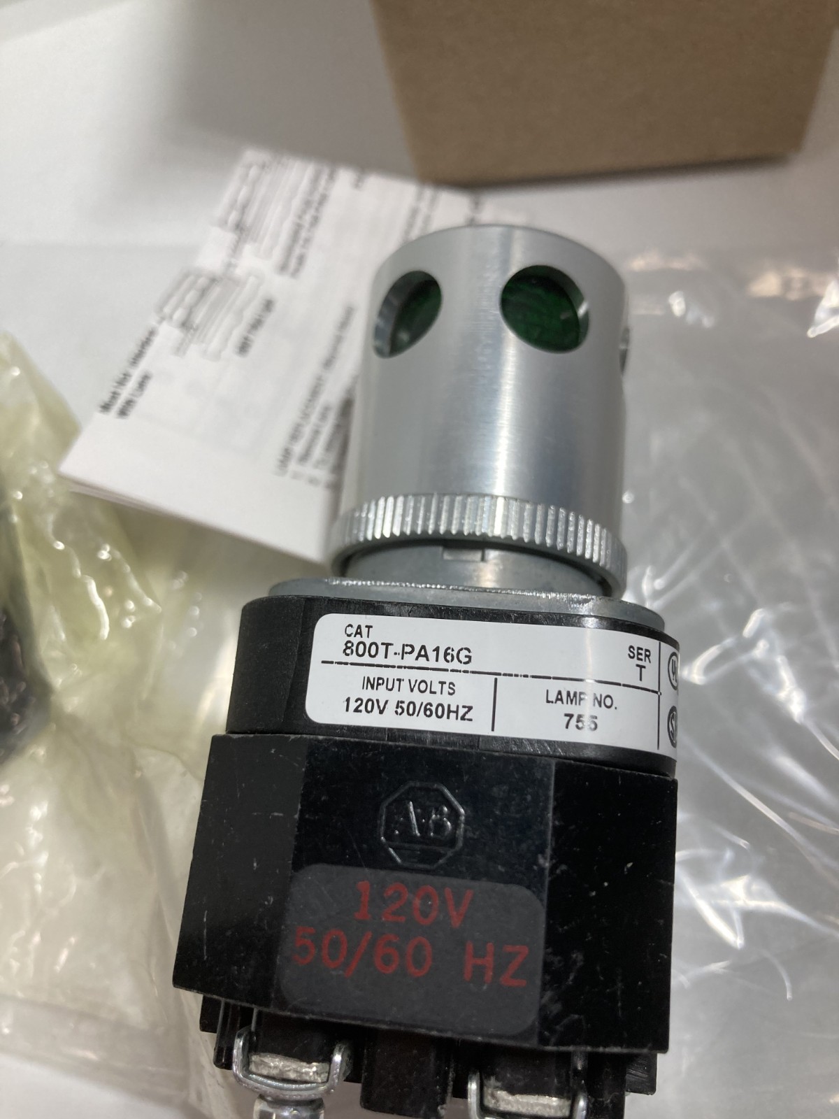 ALLEN BRADLEY 800T-PA16G PUSHBUTTON ILL GREEN XFMR 120VAC SERIES T NIB