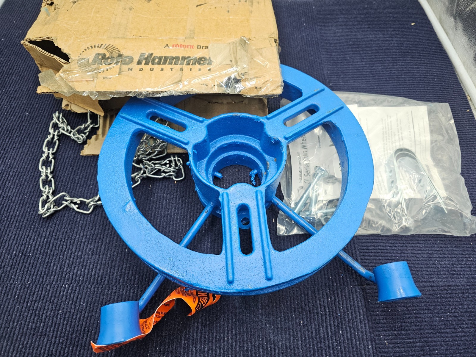 ROTOHAMMER CL12 Ductile Iron Chain Wheel Assembly, 9-1/4″ – 12-1/2″ OD Blacksta