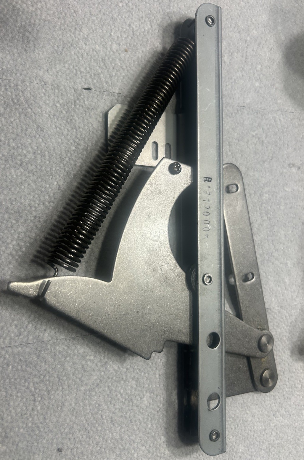 Hinge Right NGC-1573 Turbochef NEW Tornado Oven