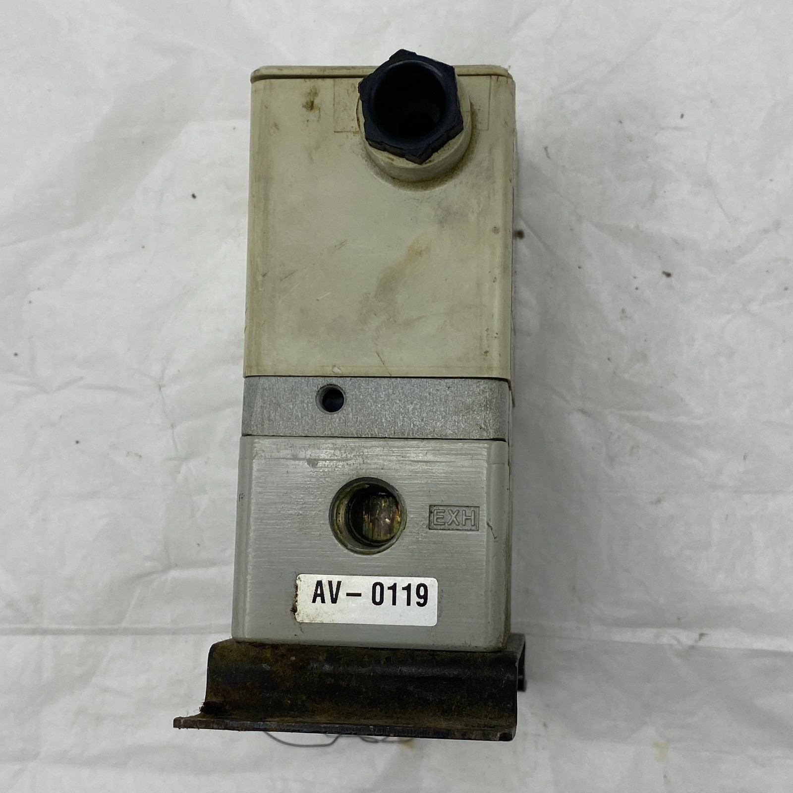 SMC IT2011-N32B Regulator,SUP.0.14-0.2 mPa 0-10VDC in,Out 0.00-0 .1MPa,