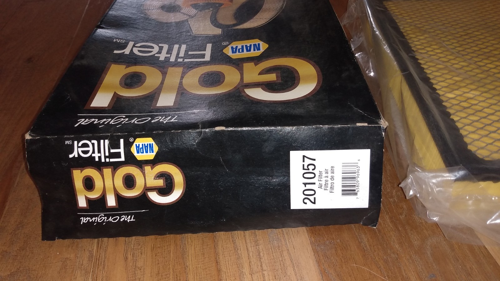 NAPA 201057 Gold Air Filter ( ref: A31515, CA12779, WA11057, 2201057, LAF9248 )