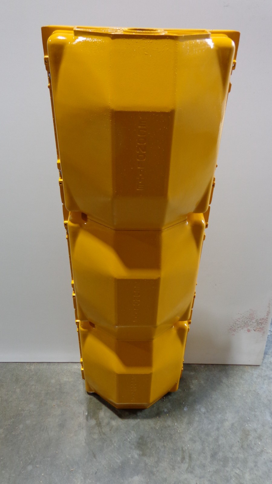 Econolite 12” Aluminum Traffic Signal Light Housing (Holds 12″ LED’s) NEW