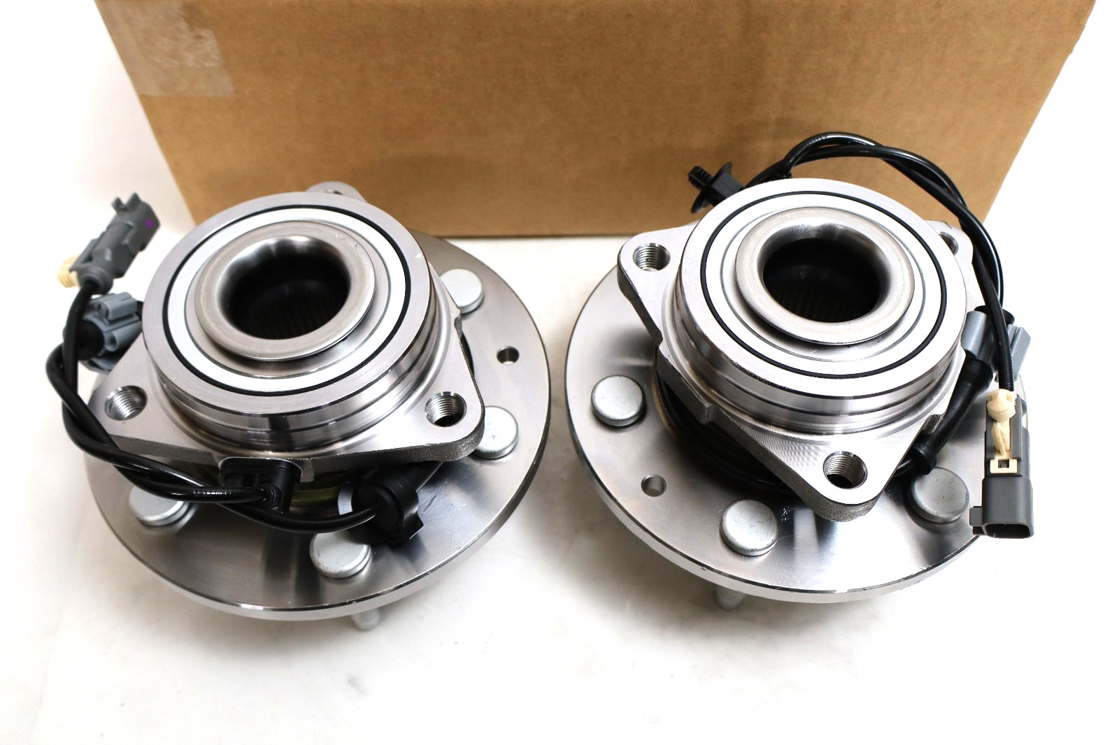 515160 Bearing Hub Assembly 15-18 Chevy (New – Set)