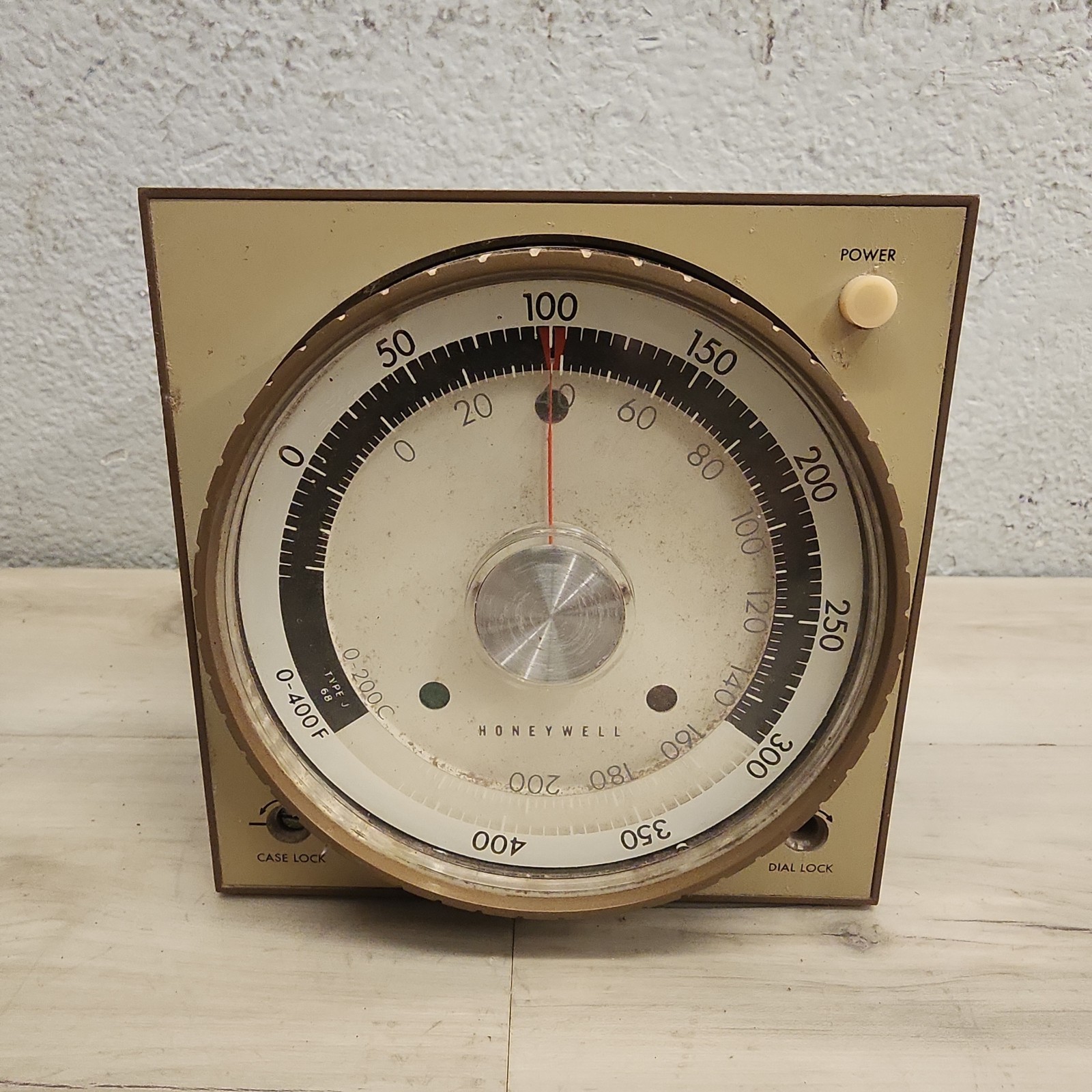 HONEYWELL R7352 10A 50VA 0-100