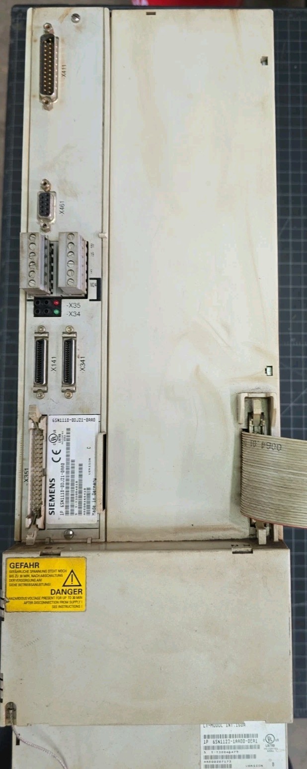 Siemens 1P 6SN1123-1AA00-0EA1 VER.B, WITH CARD 1P 6SN1118-0DG21-0AA0 VER. C