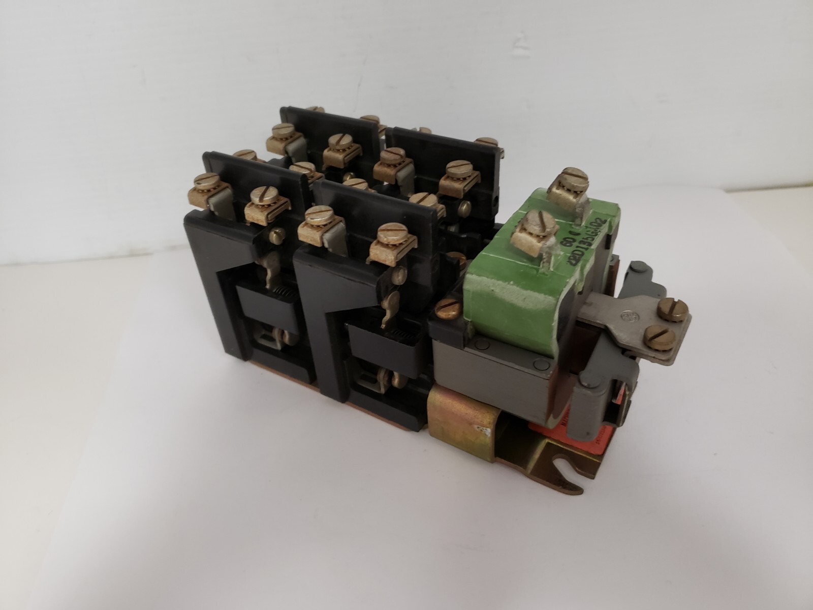 GENERAL ELECTRIC CR2810A14AG MACHINE TOOL RELAY 110V 50/60HZ 8 POLE