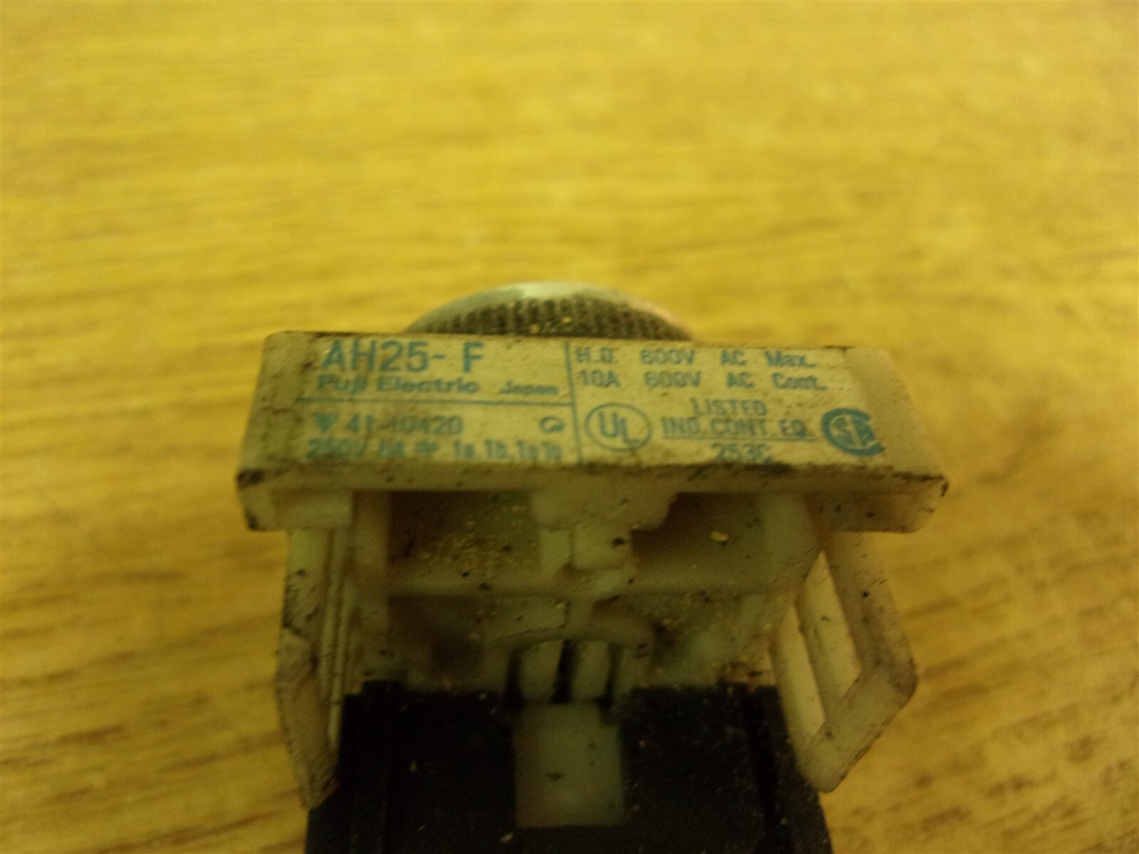 Fuji Electric AH25-F Green Push Button Switch *FREE SHIPPING*