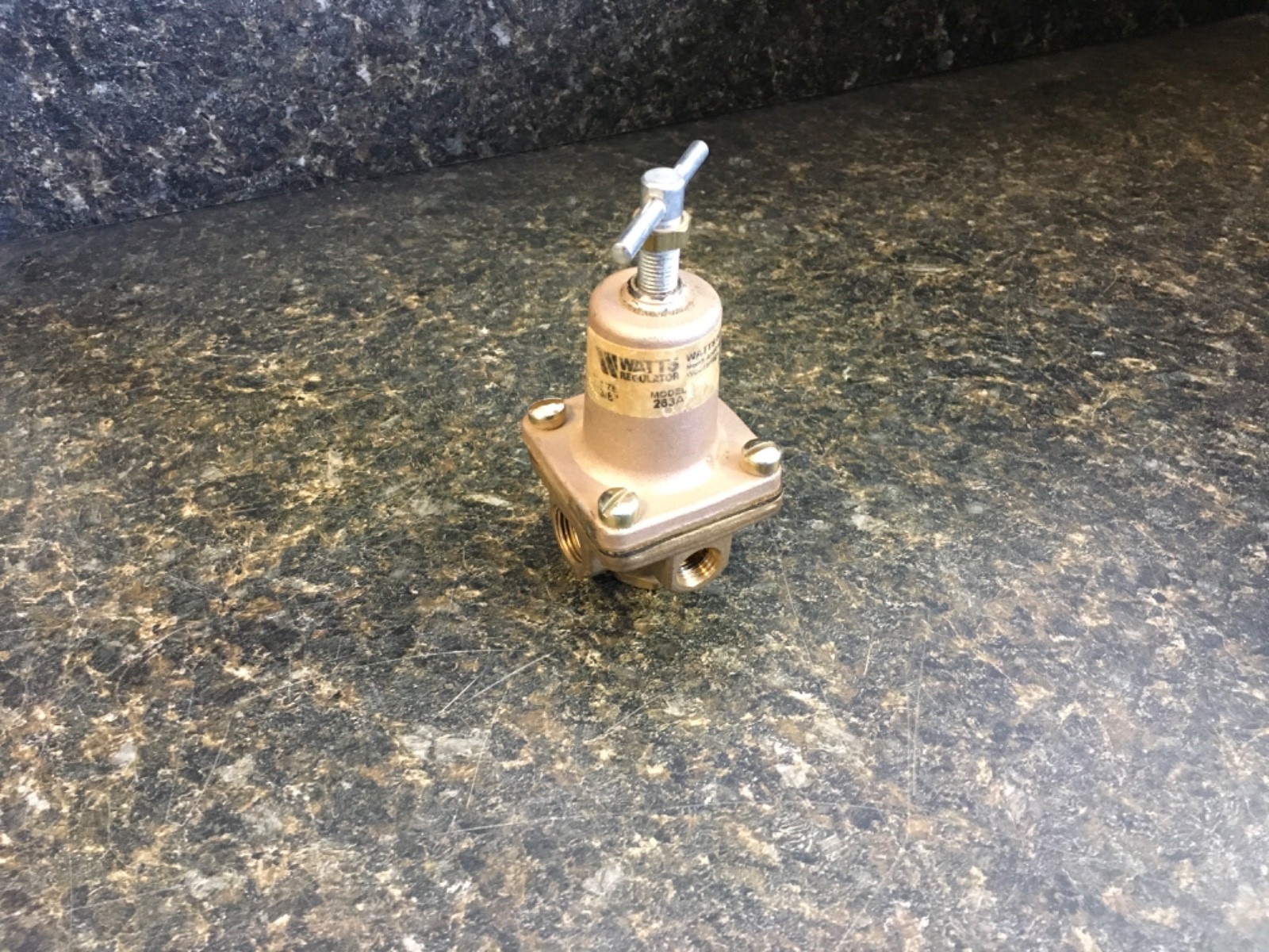 WATTS 3/8″ WATER PRESSURE REGULATOR 263A 3-50PSI RANGE SET 15PSI (KB)