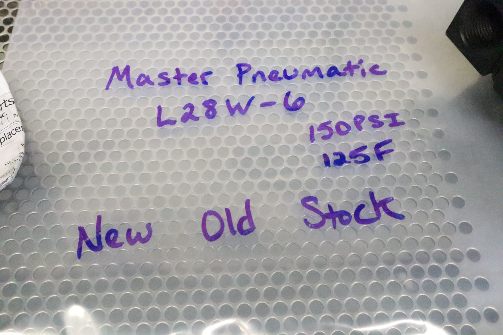 Master Pneumatic L28W-6 150PSI 125F Modular Lubricator New Old Stock See Pics