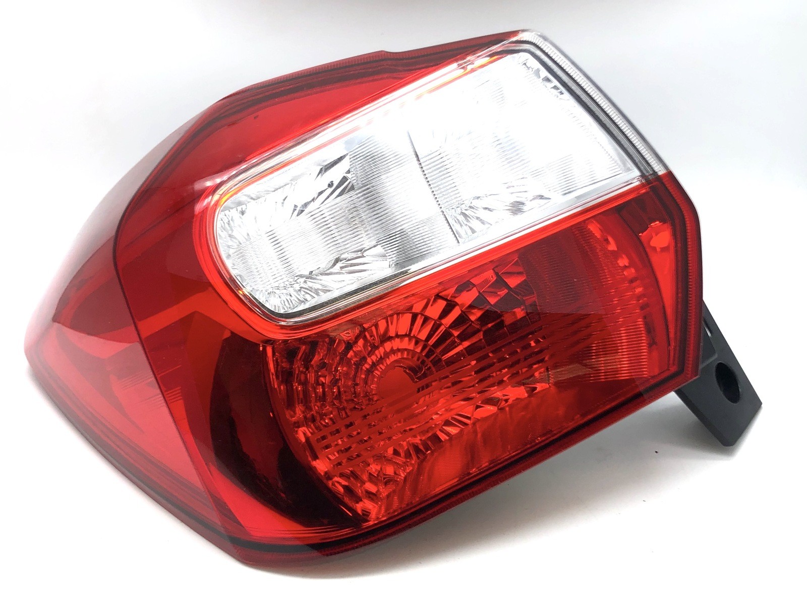 SUBARU MOBIS FAM924-01 Left Tail Light Rear Lamp 84912FJ050 2012/08- 2013/03
