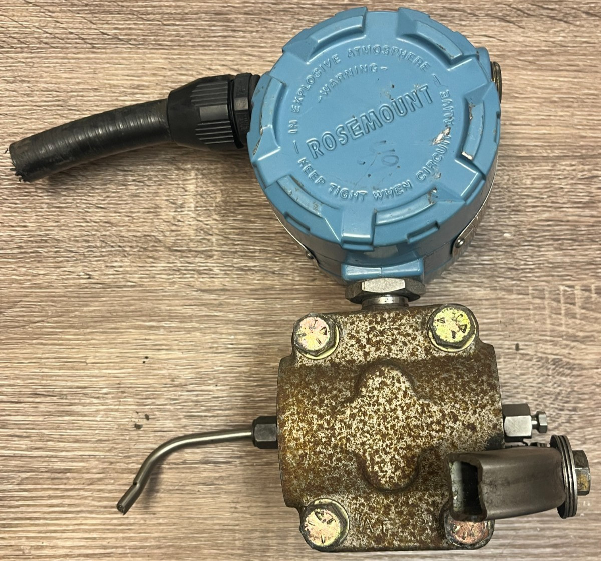 Rosemount 1151GP9 Gauge Pressure Transmitter 4-20mA w/Bracket