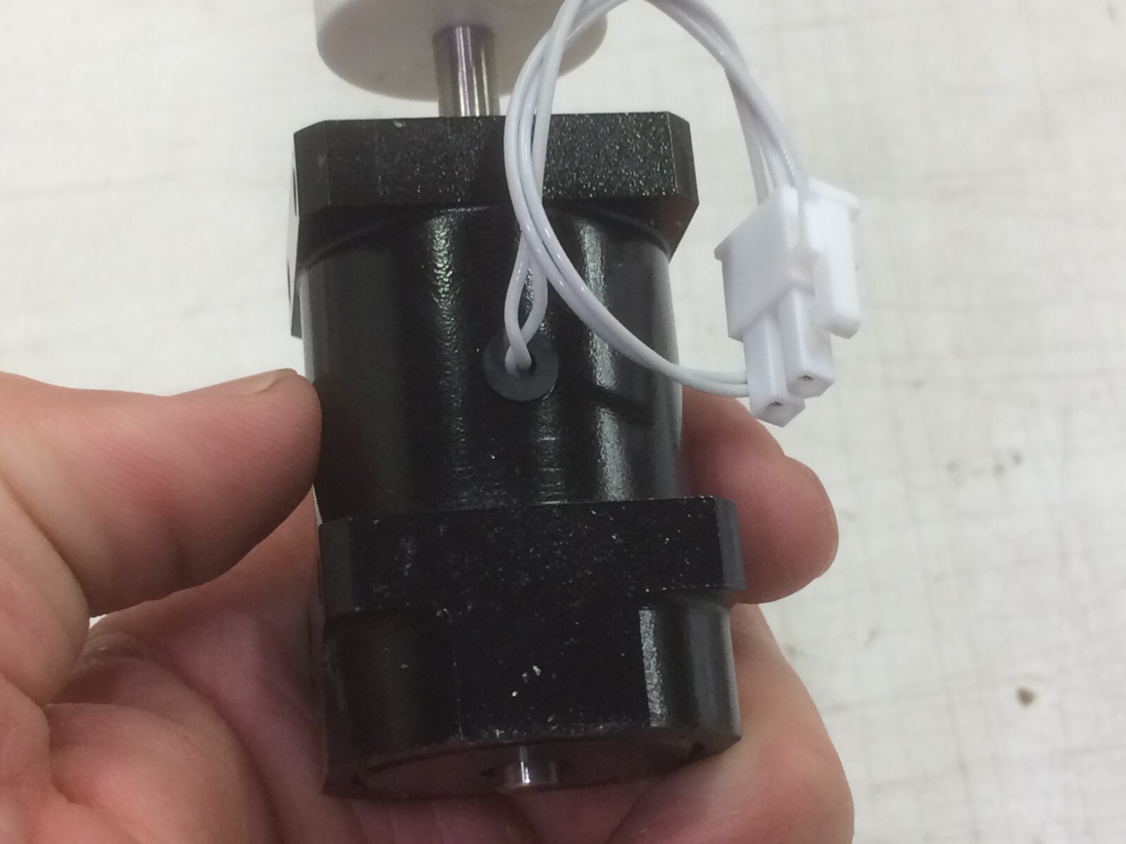 Mecalectro 333 216/02 Solenoid Interlock Switch 8.10.BJ.45 /A 24VDC COIL