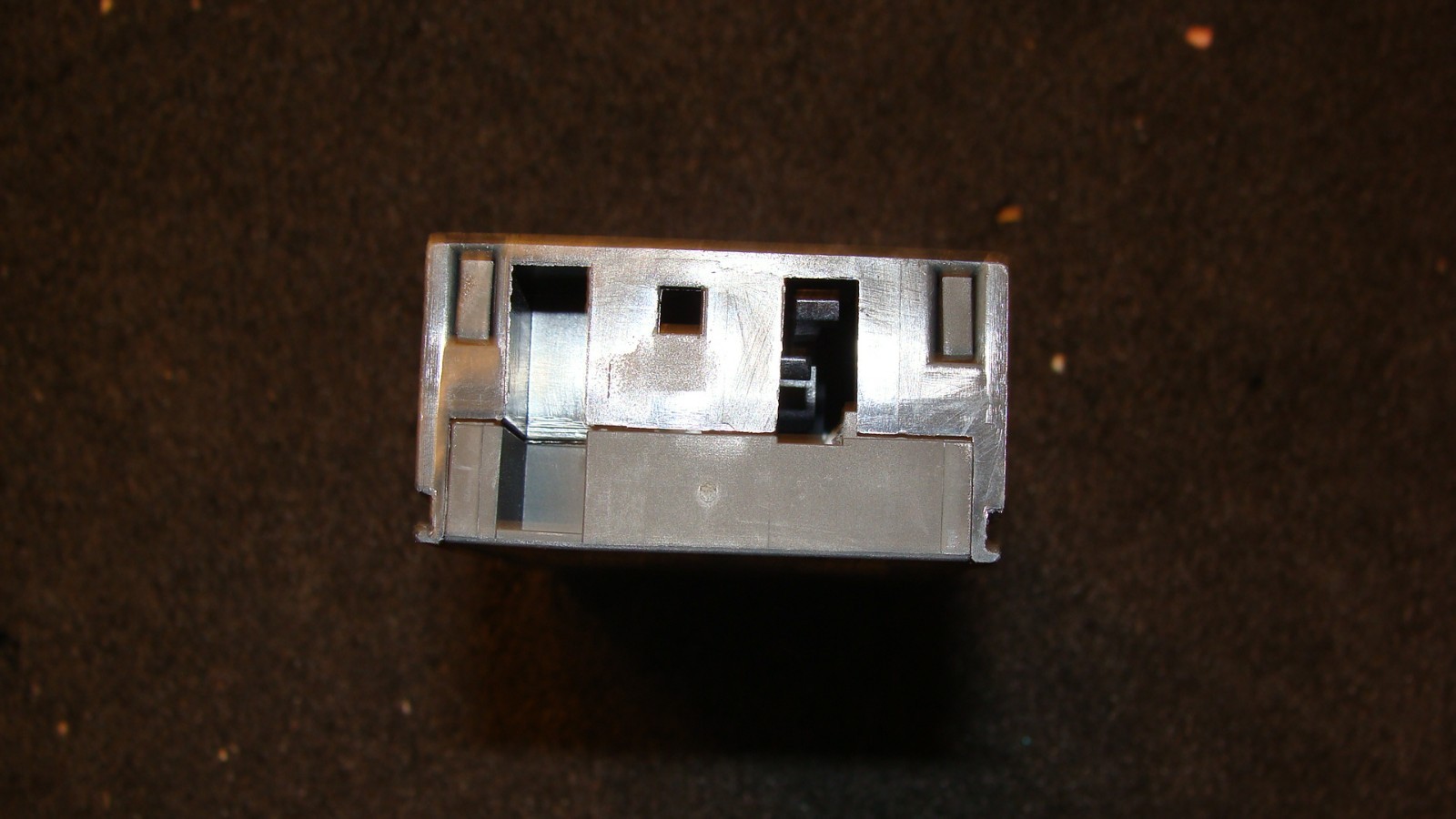 New Schneider Electric IEC/EN 60947-5-1. Made in France
