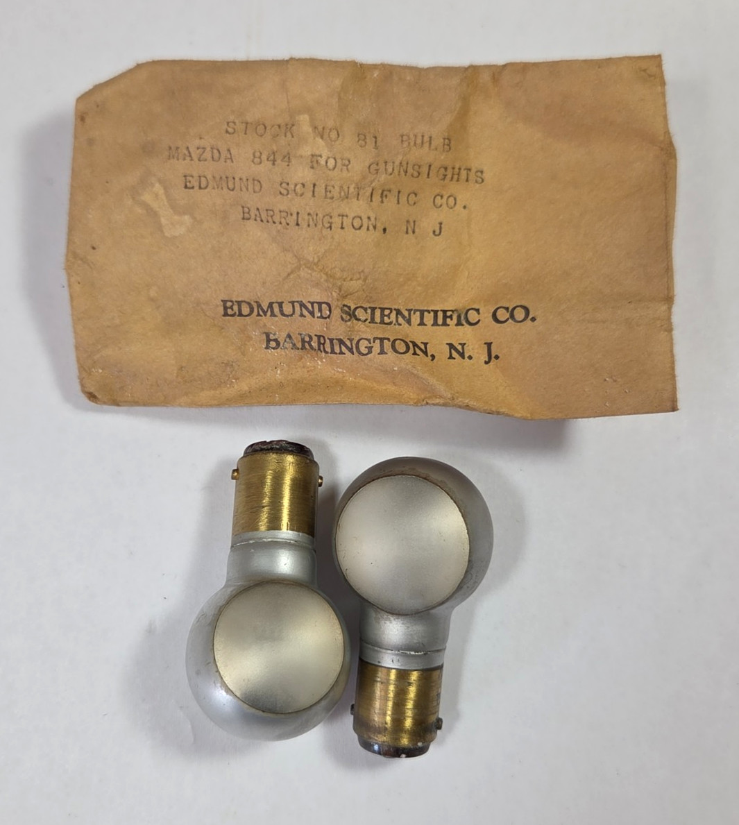 2 – MIL spec Light Bulb Westinghouse No. 844, C.P. 21-21, 28 V, Mazda Lamps, G9