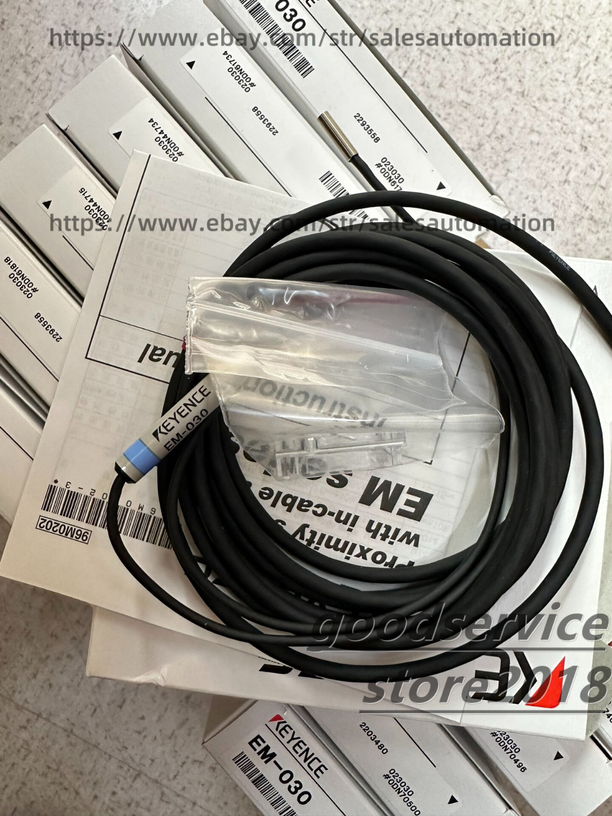 NEW Keyence EM-030 Proximity Sensor Switch Head 2M, Shielded