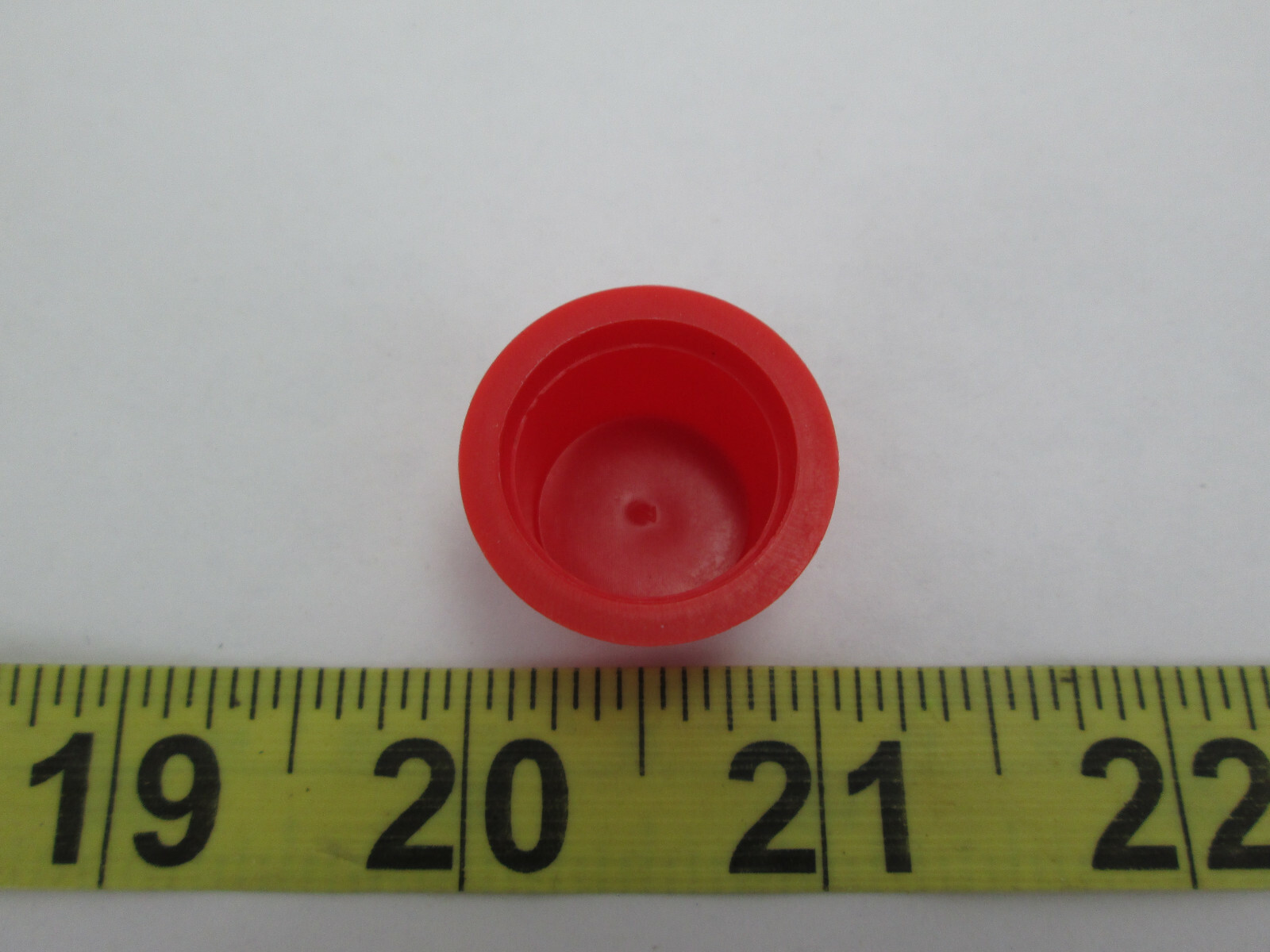 Lot of 100 New Caplugs Tapered Dust & Moisture Cap Plug .725″ T-9X Red NAS834-72