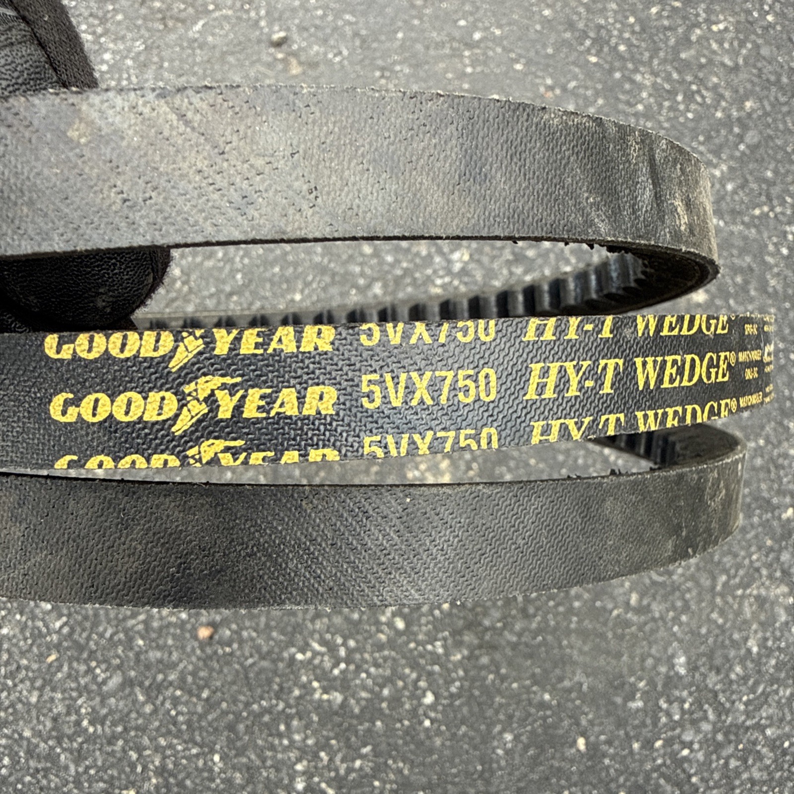Goodyear Hy-T Wedge Matchmaker Industrial V-Belt V Belt 5VX750