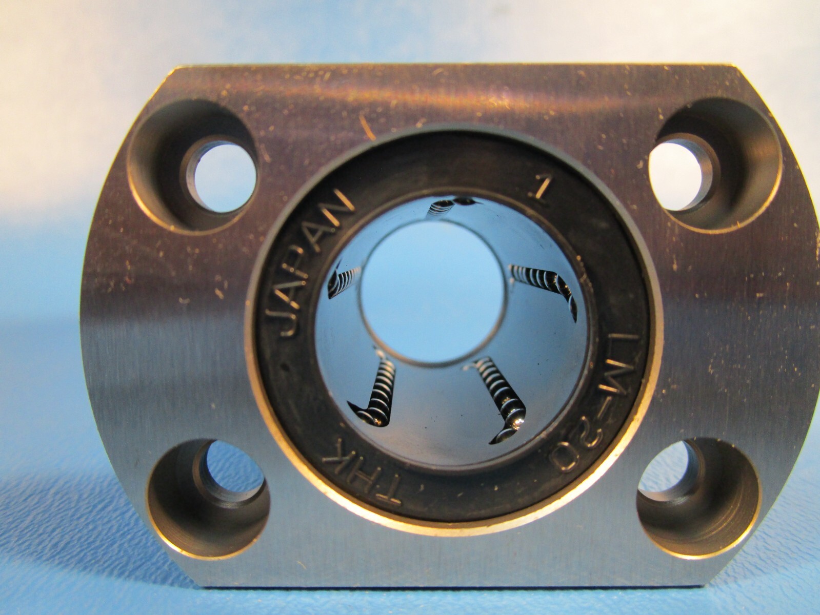 THK LMH20UU Linear Bushing Ball Bearing Flange 20MM Shaft Diameter