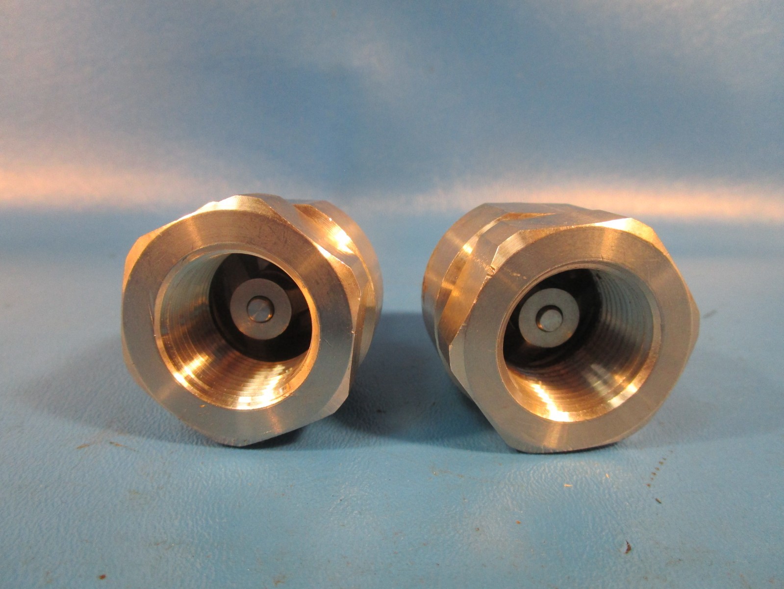 LOT OF 2 USED DIXON V6F6-ss, V-Series Hydraulic Quick Disconnect Coupling with 3