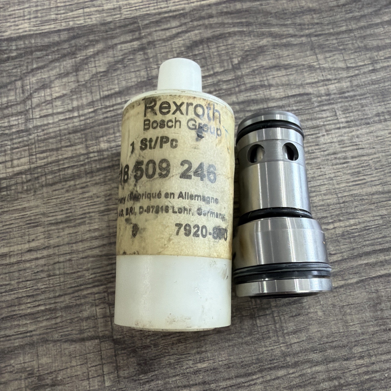 LR16DB40E1X/ 1818509246 Bosch Rexroth Logic Cartridge Valve 1 818 509 246