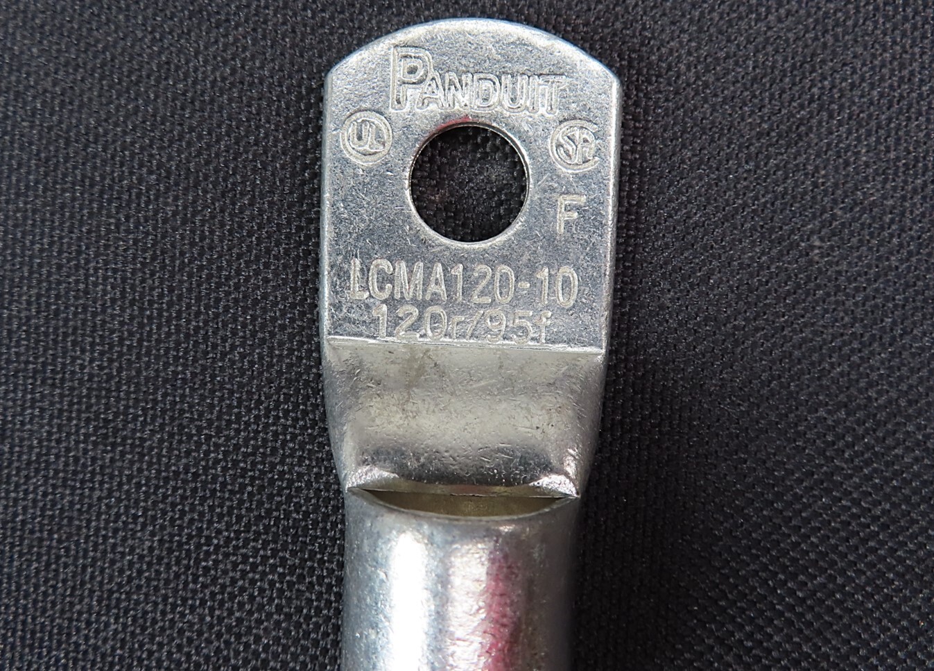 Panduit LCMA120-10 One Hole Copper Lug 120mm2 M10 Stud Size NEW