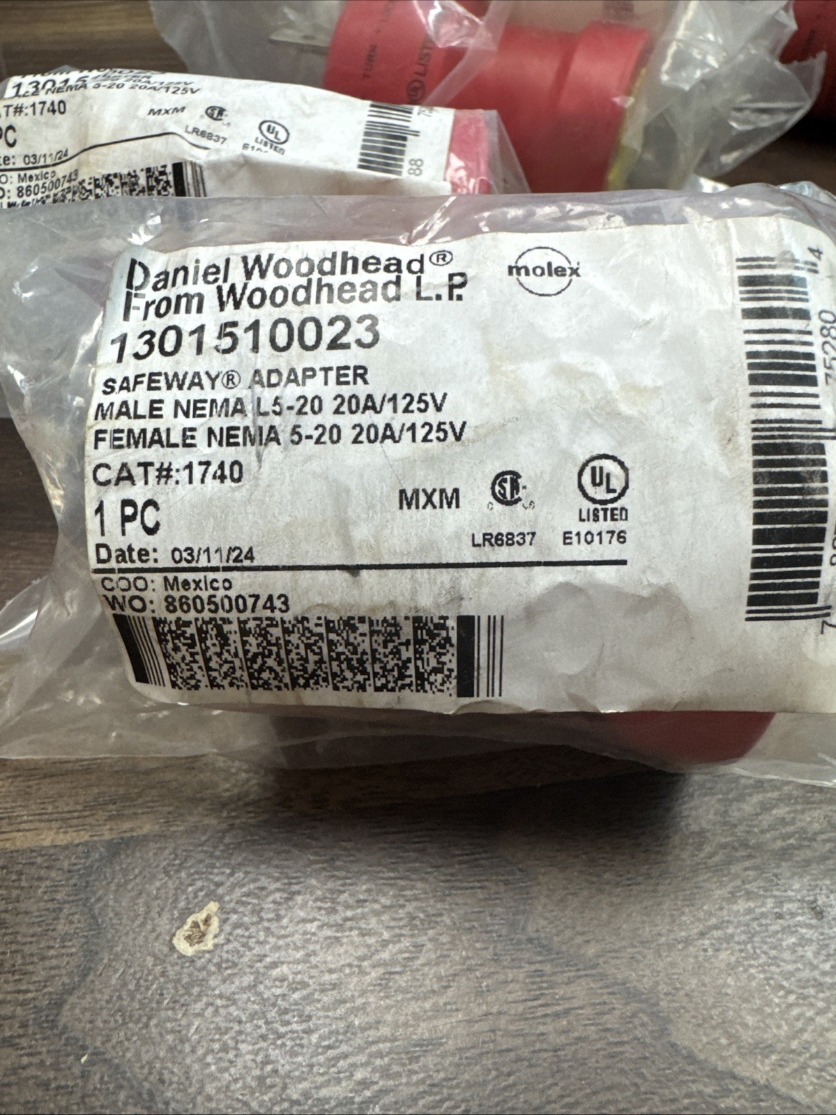 Daniel Woodhead Safeway Adapter 1301510023 Male L5-20A/125V Female 5-20 20A/125V