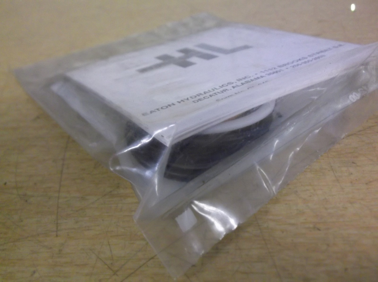 NEW Eaton Hydroline Seal Kit SKRZ 669.08 4Q.03 *FREE SHIPPING*