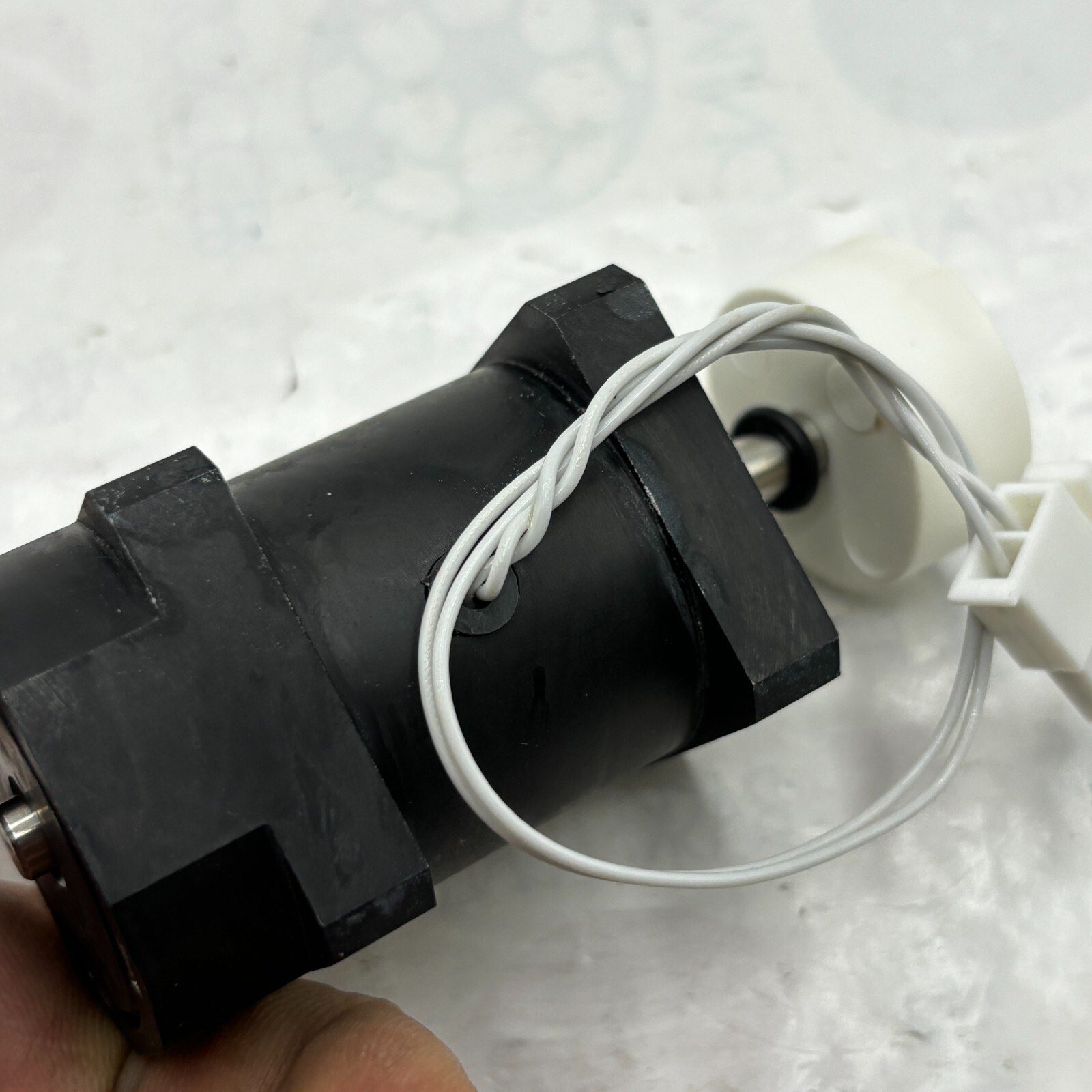 Mecalectro 333 216/02 Solenoid Interlock Switch 8.10.BJ.45 /A 24VDC COIL 8.5W ⭐