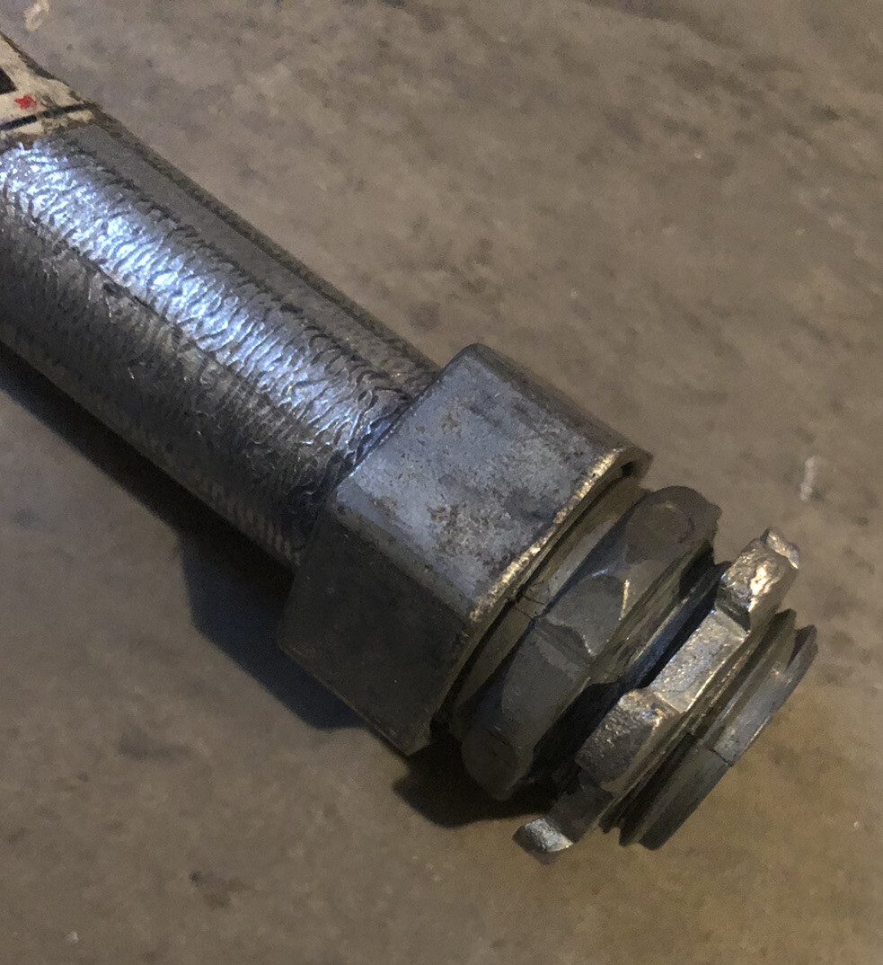 Vtg 12” UL ELECTRICAL METALLIC TUBING LA-3117 Conduit Pipe w Conduit Connector