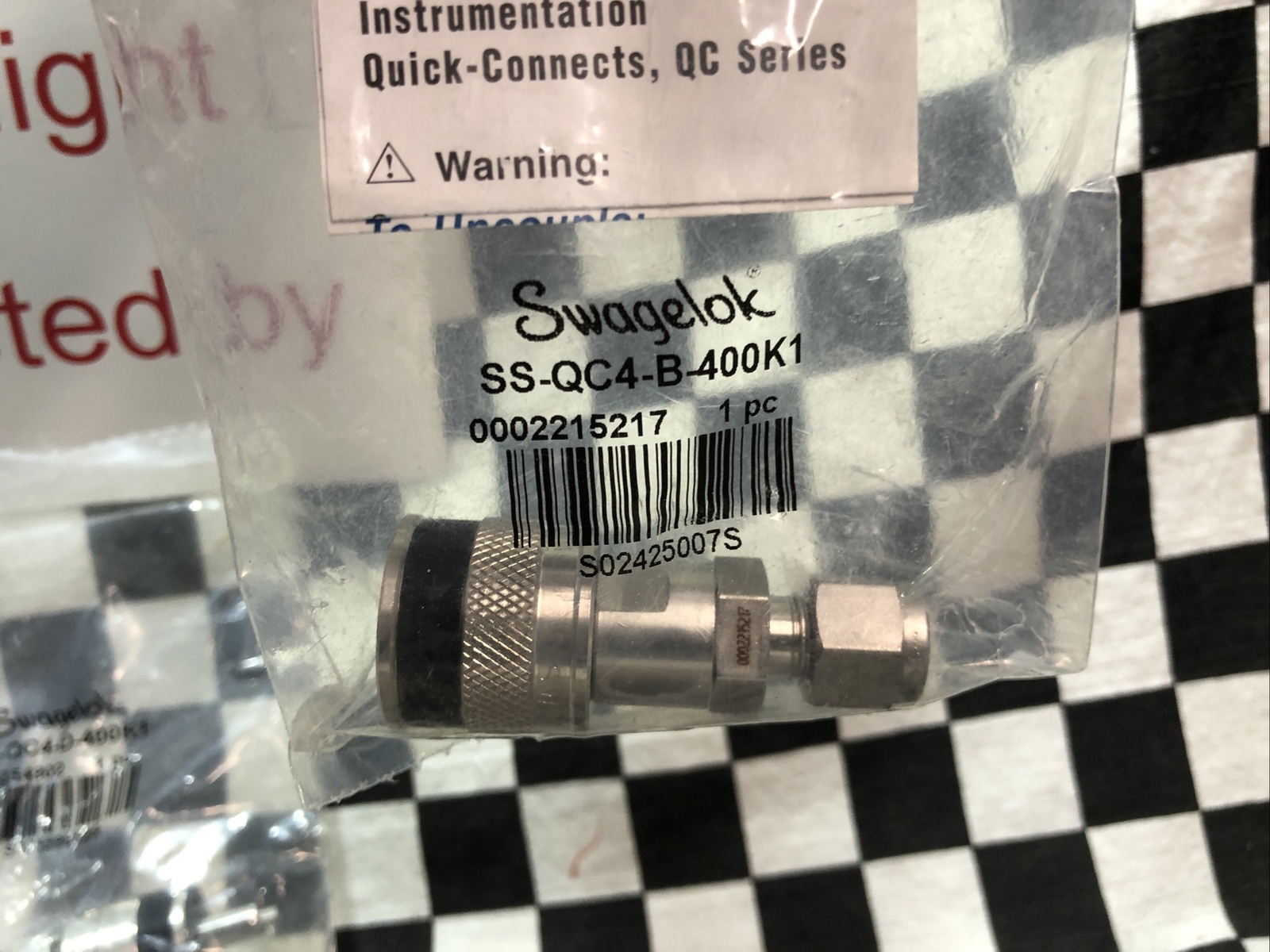 SWAGELOK Quick Connect 1/4″, SS-QC4-B-400K1 & SS-QC4-D-400K1, LOT OF 10 SETS